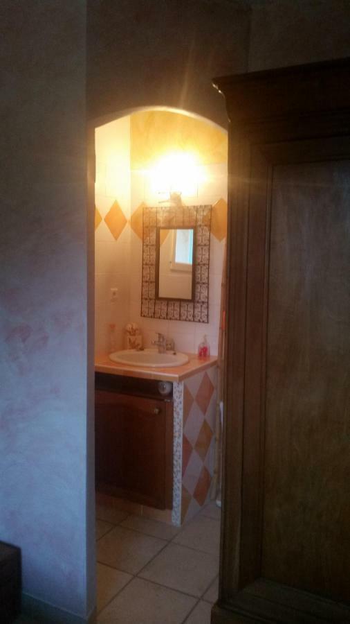 Appartamento Bienvenue Le Revest-le-Eaux Esterno foto