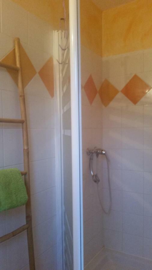 Appartamento Bienvenue Le Revest-le-Eaux Esterno foto